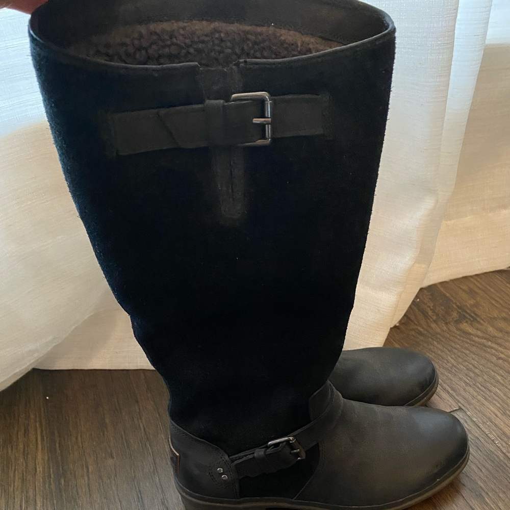 UGG Thomsen Black Riding Boots